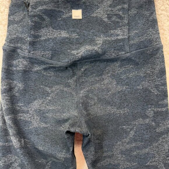 Vuori Camouflage Leggings Womens Size XS Mid Rise Activewear Pilates Yoga Logo - Picture 5 of 8